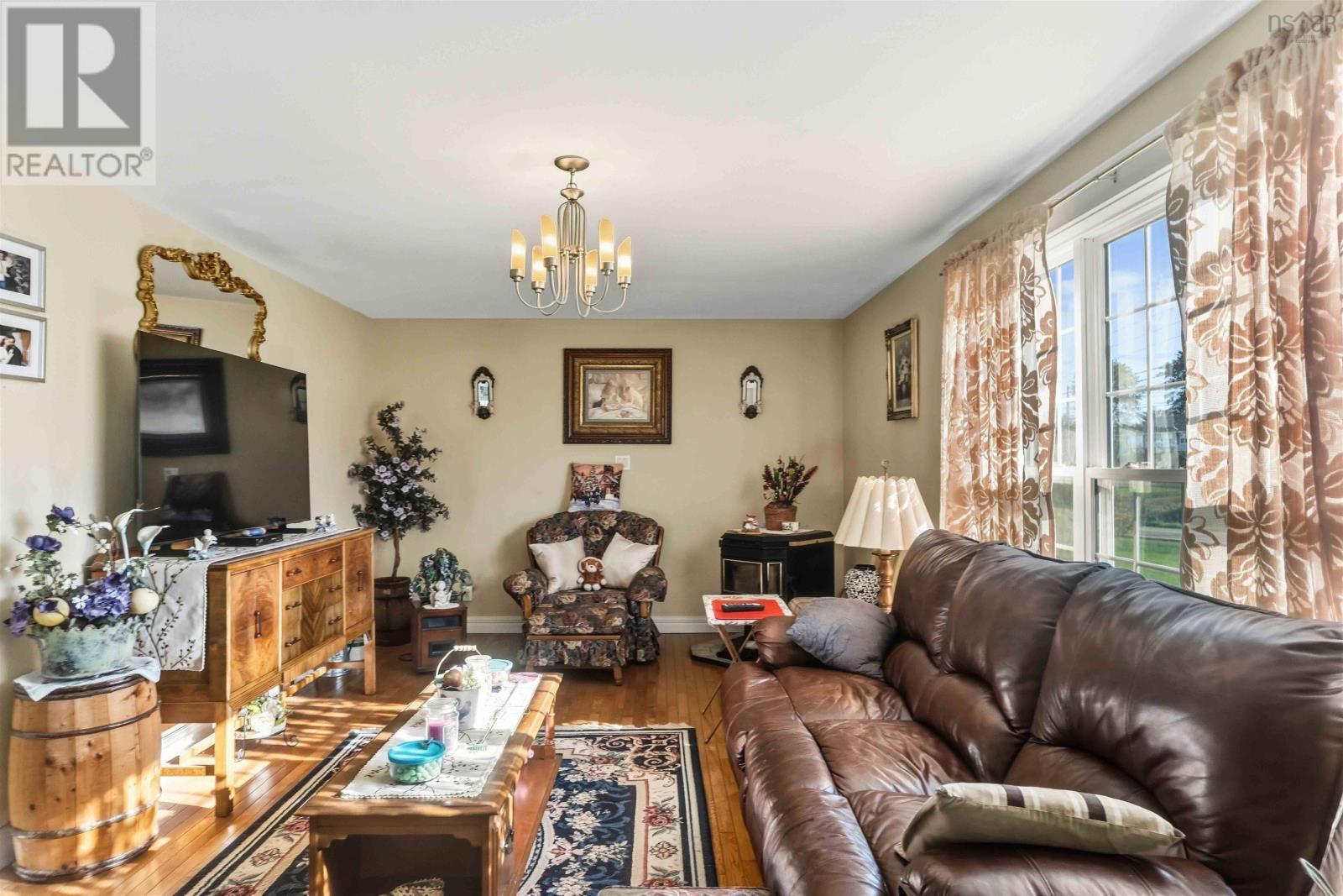 13631 Highway 1 - 11