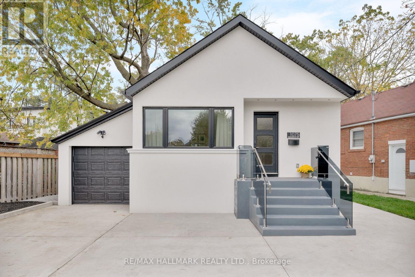 Photo of 1075 Greenwood Avenue