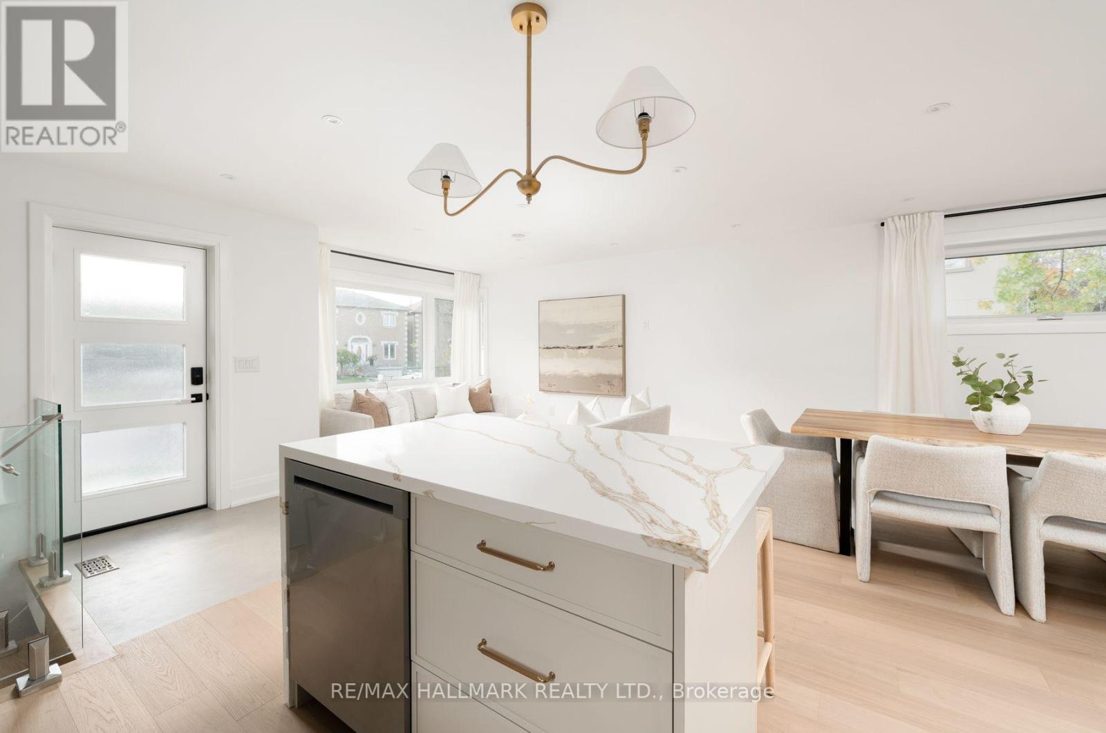 1075 GREENWOOD AVENUE - 16