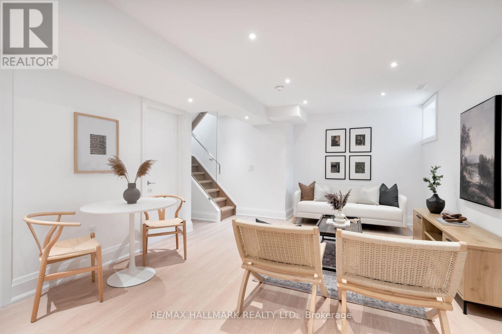 1075 Greenwood Avenue, Toronto, ON photo 31