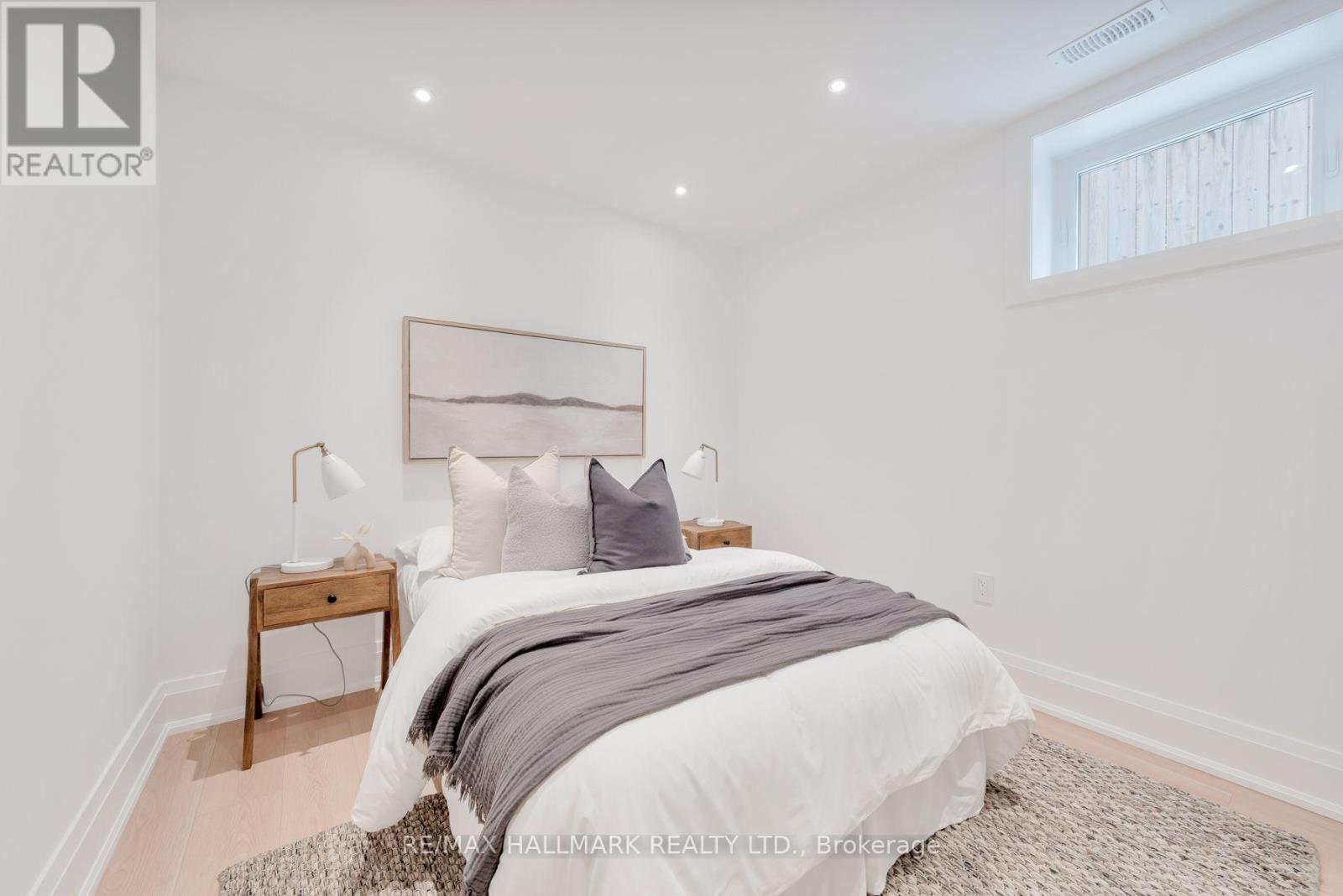 1075 GREENWOOD AVENUE - 37