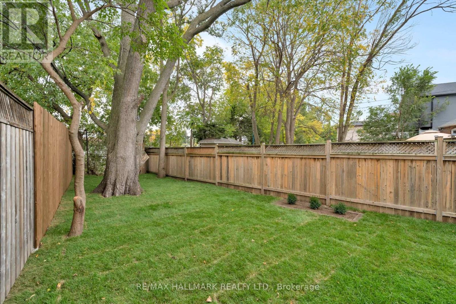 1075 GREENWOOD AVENUE - 42