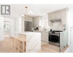 1075 Greenwood Avenue, Toronto, ON M4J4E2 Photo 10