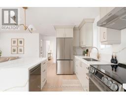1075 Greenwood Avenue, Toronto, ON M4J4E2 Photo 13