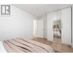 1075 Greenwood Avenue, Toronto, ON M4J4E2 Photo 23