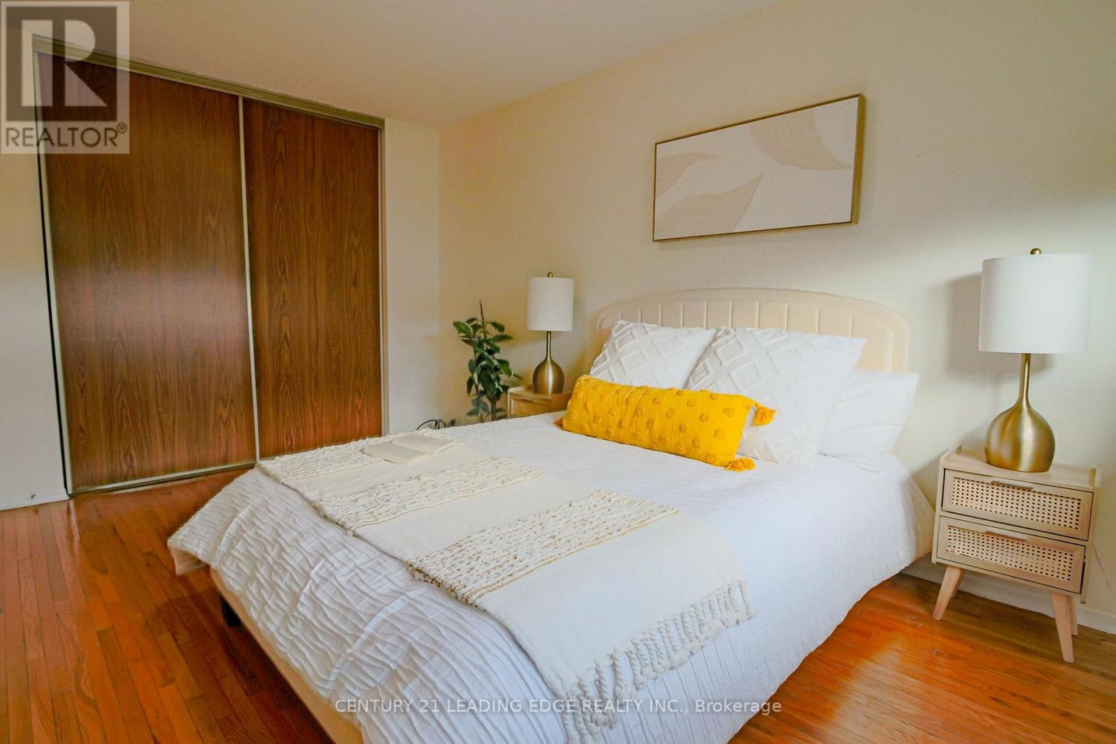 55 Mammoth Hall Trail, Toronto, ON photo 18
