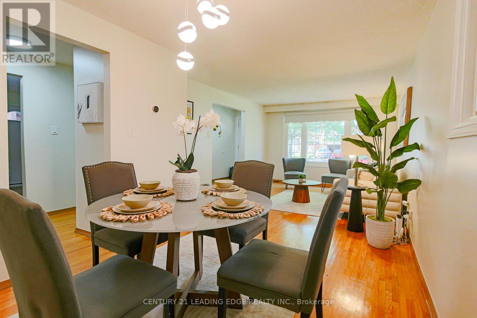55 Mammoth Hall Trail, Toronto, ON photo 6