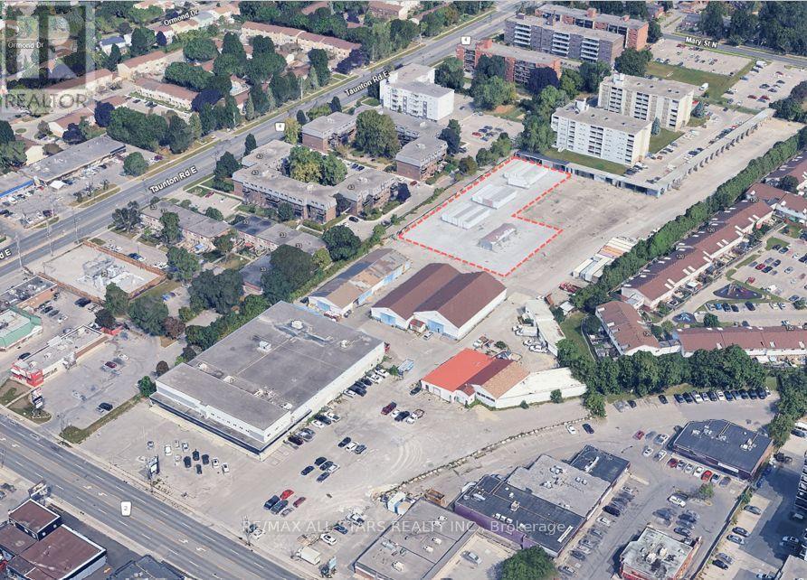 1279 Simcoe Street North
