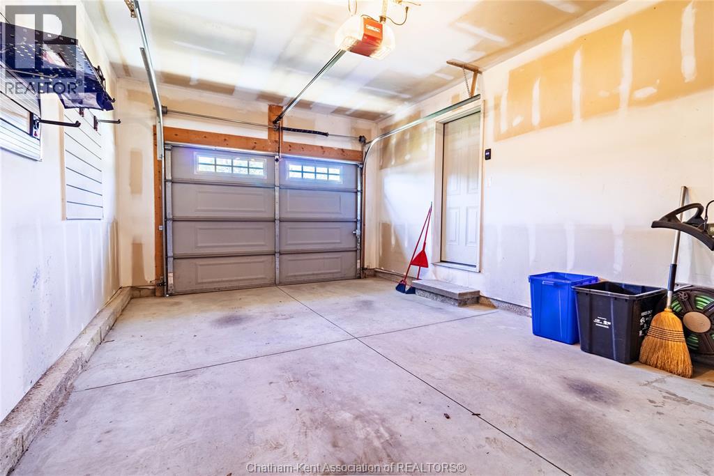 12 Goldenrod Court — photo 33