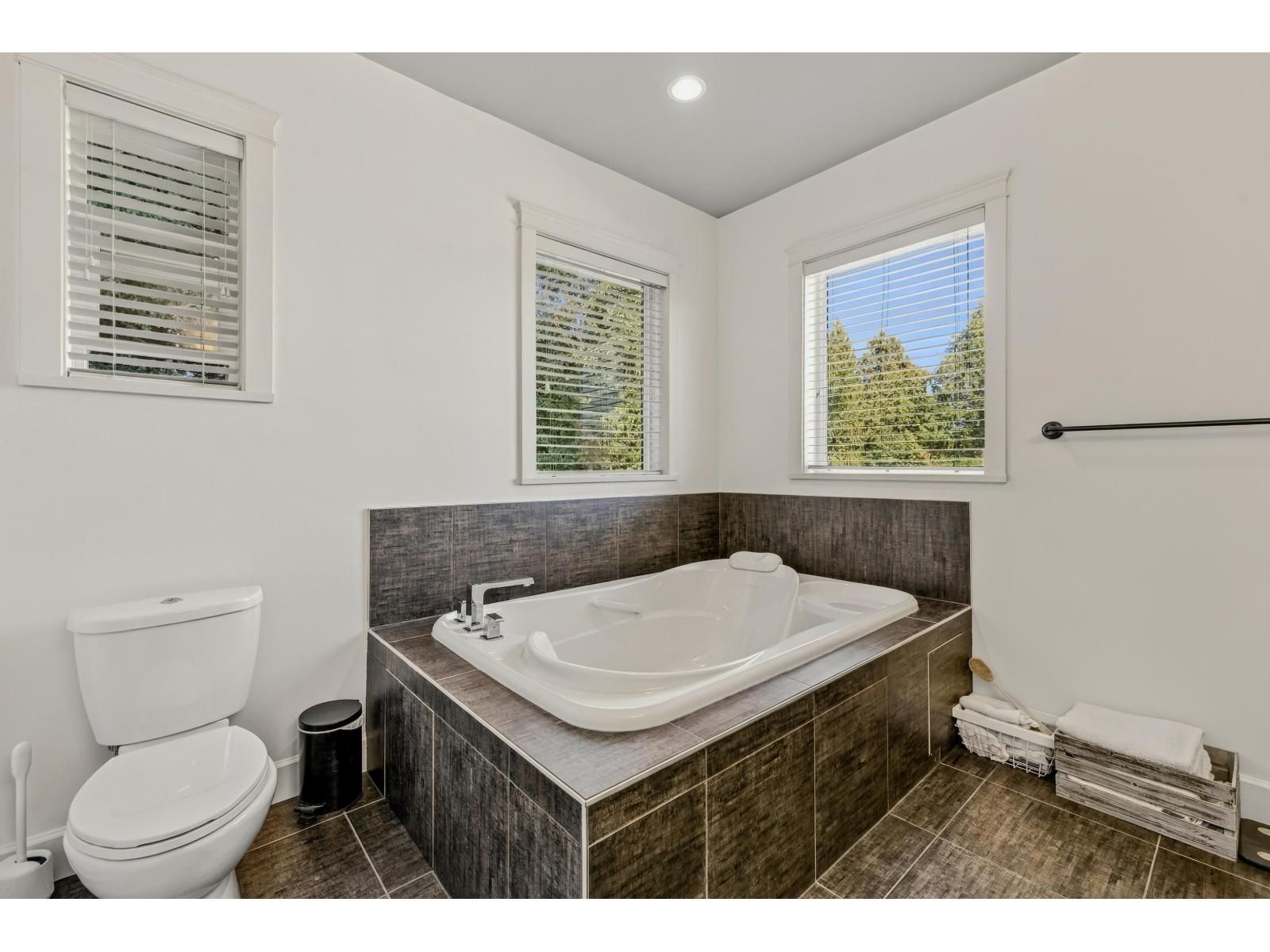 Photo of 35159 MCEWEN AVENUE 27