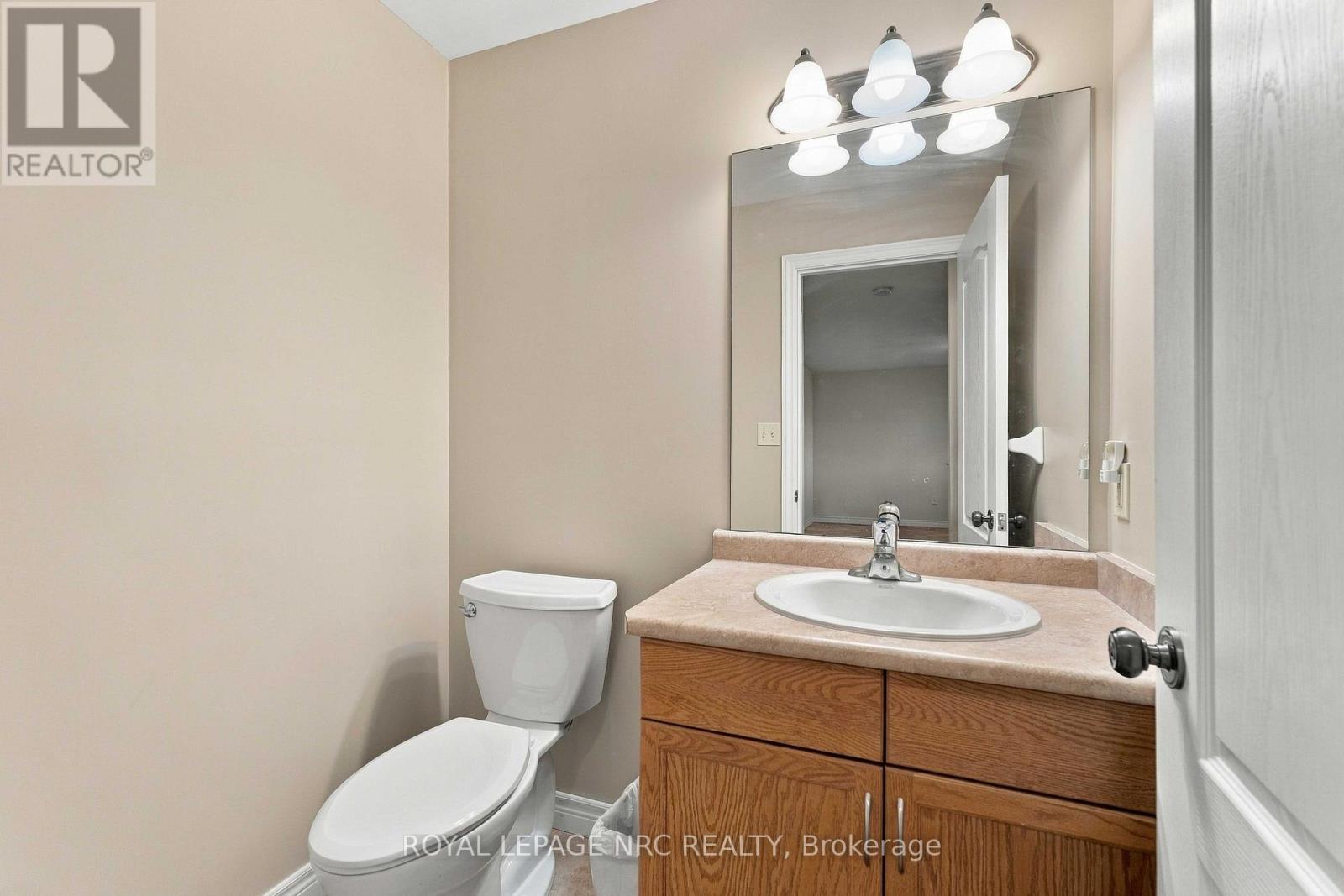 82 Maple Street — photo 28