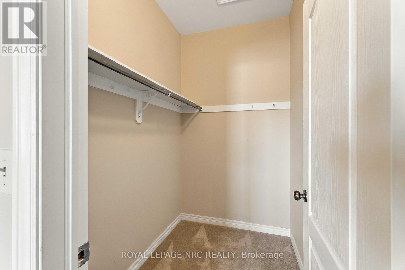 82 Maple Street — photo 22