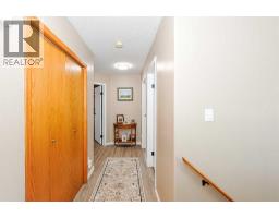 5401 65 Street, Camrose, AB T4V4L8 Photo 17