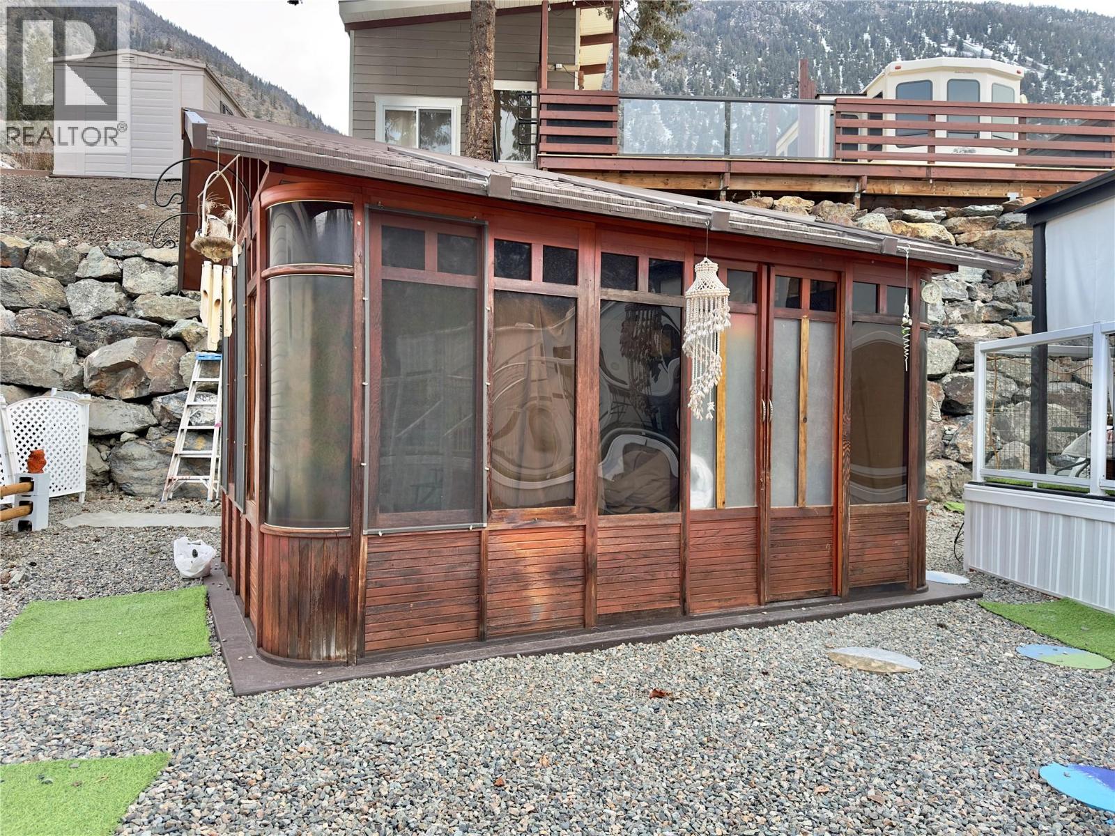 84 4354 Highway 3 Other, Keremeos