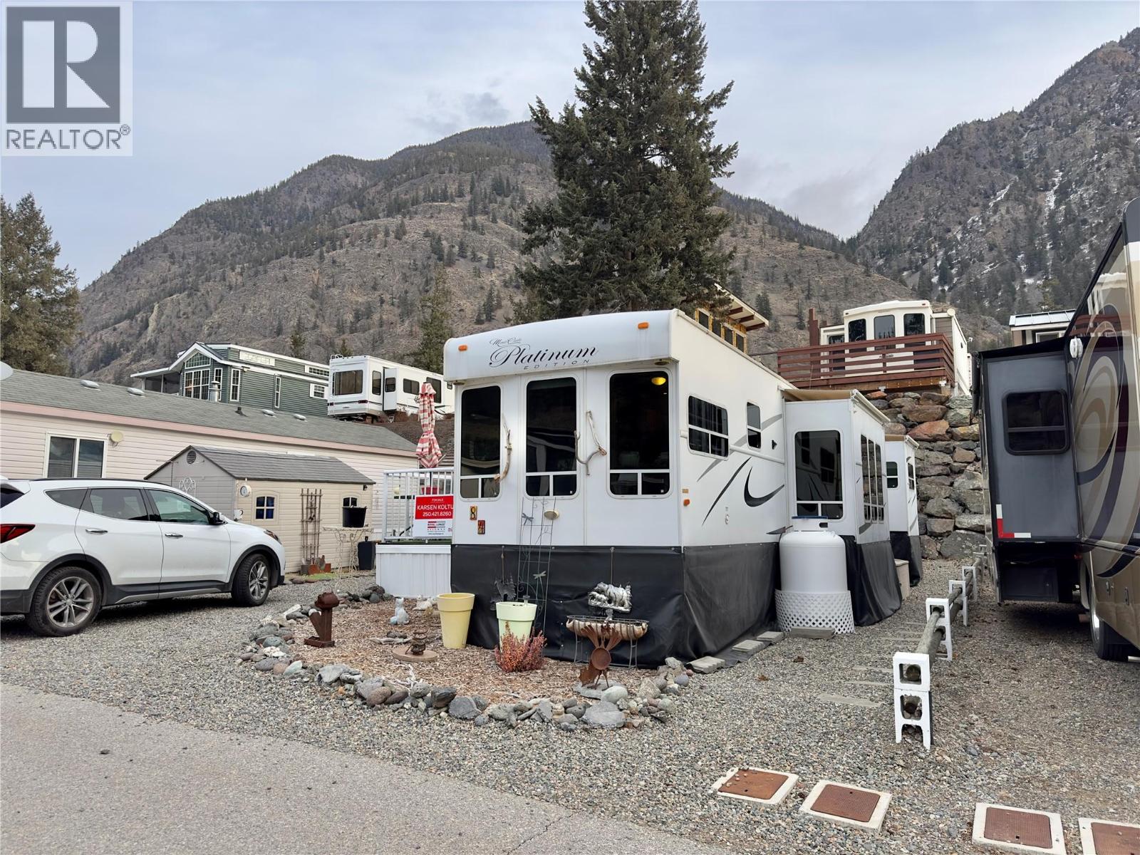 84 4354 Highway 3 Other, Keremeos