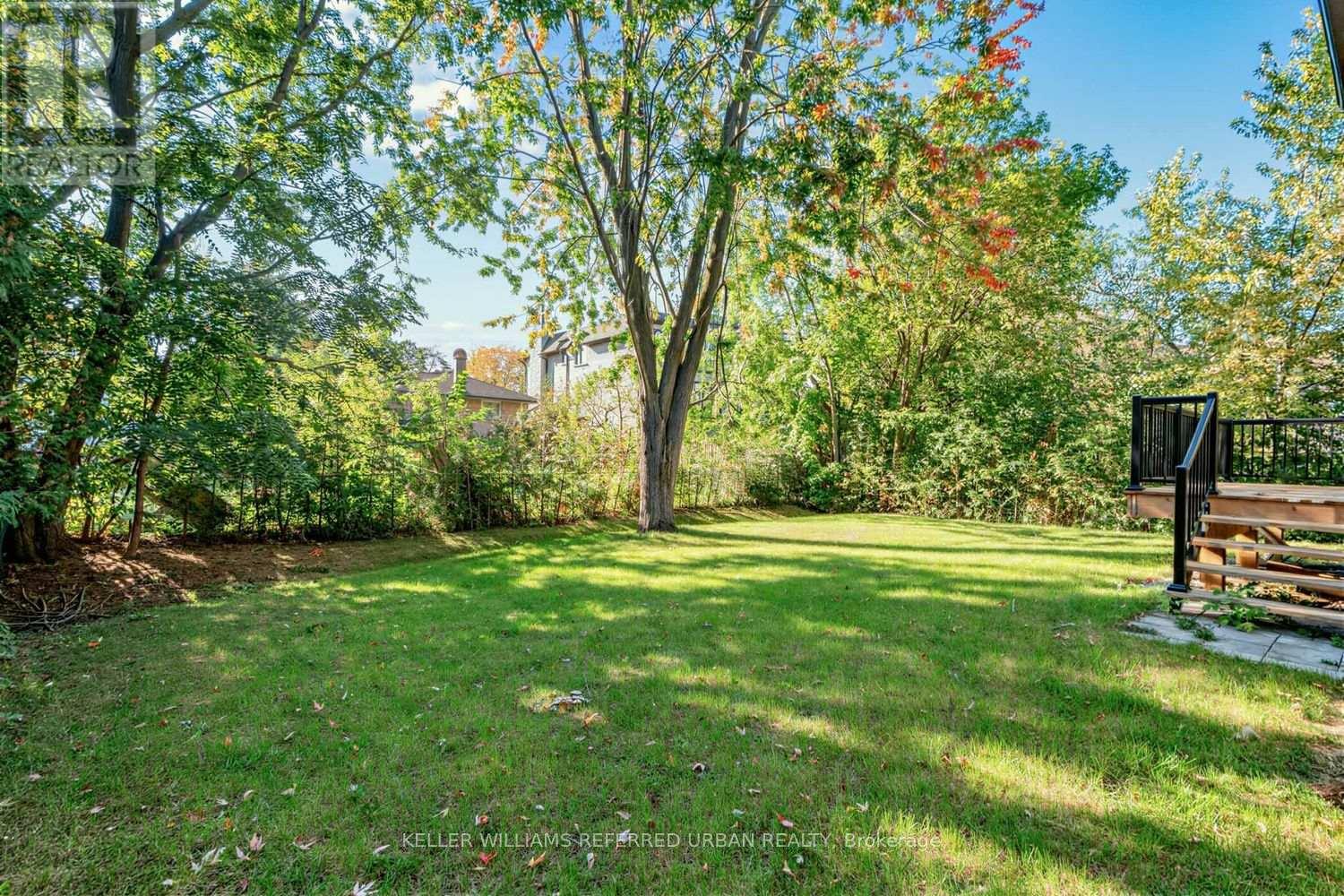 160 Lawrence Avenue — photo 49