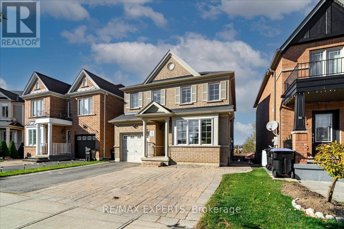 147 Armstrong Crescent — photo 2