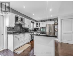 18 Riviera Drive, Vaughan, ON L4K2J1 Photo 12