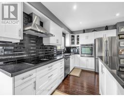 18 Riviera Drive, Vaughan, ON L4K2J1 Photo 13