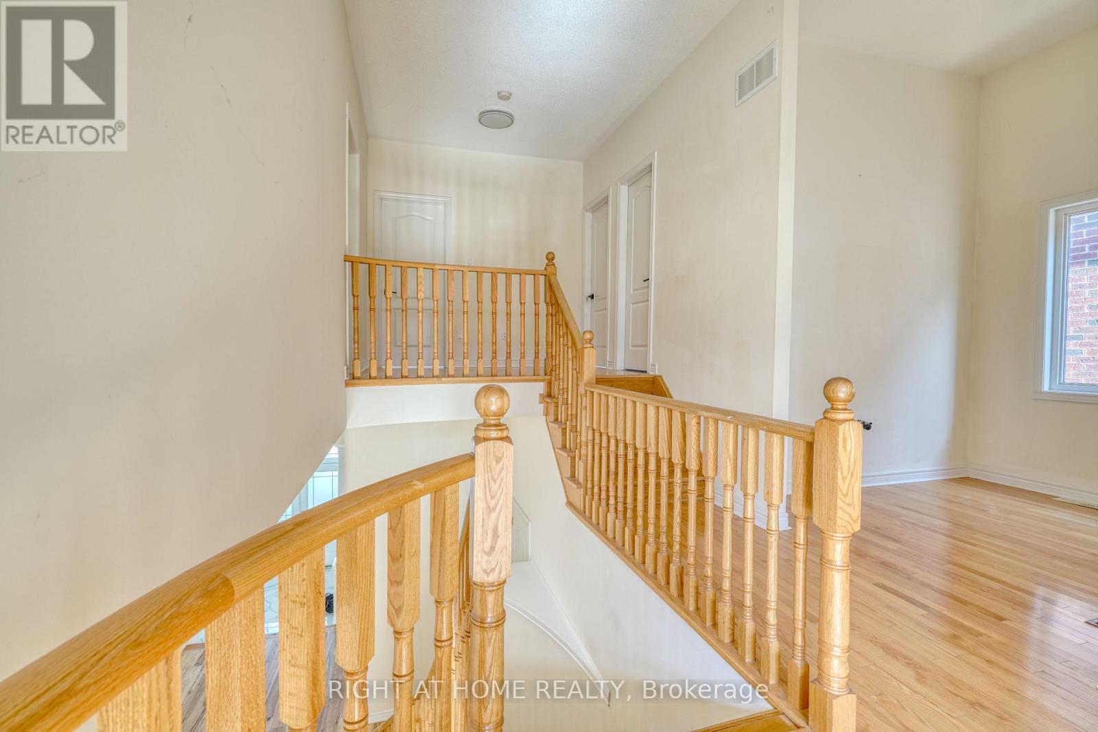 171 Maurier Boulevard — photo 19