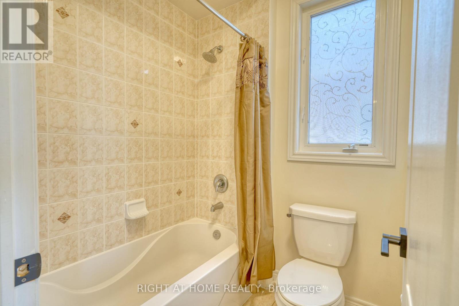 171 Maurier Boulevard — photo 26
