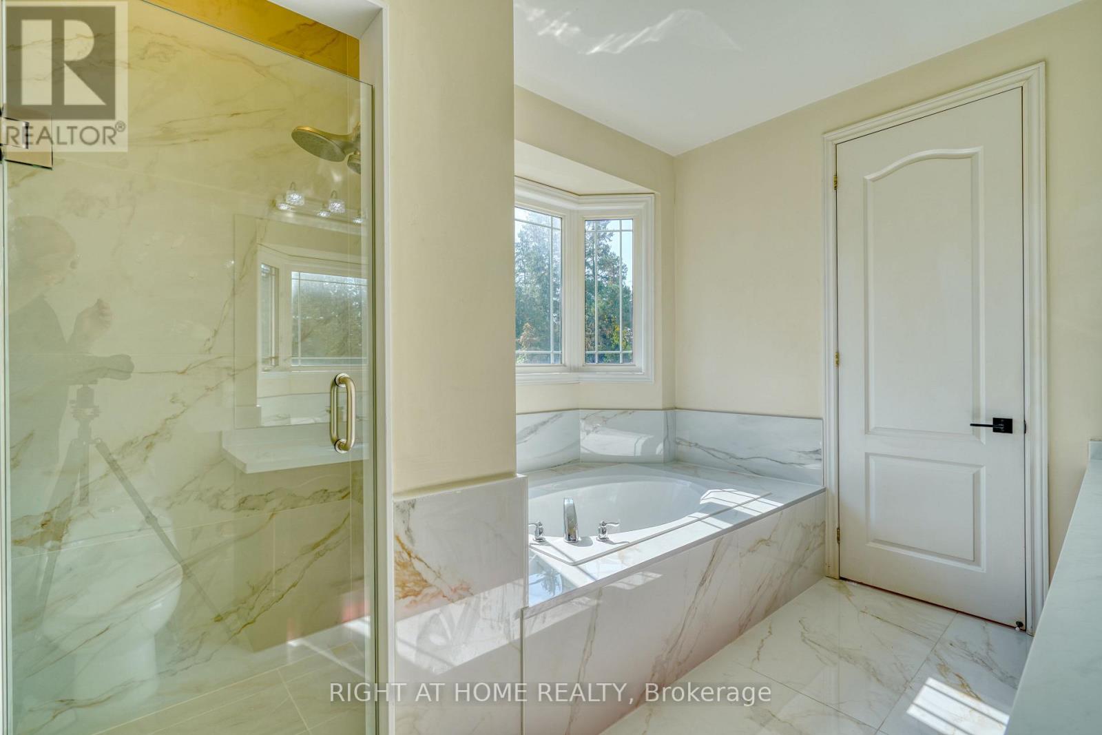 171 Maurier Boulevard — photo 31