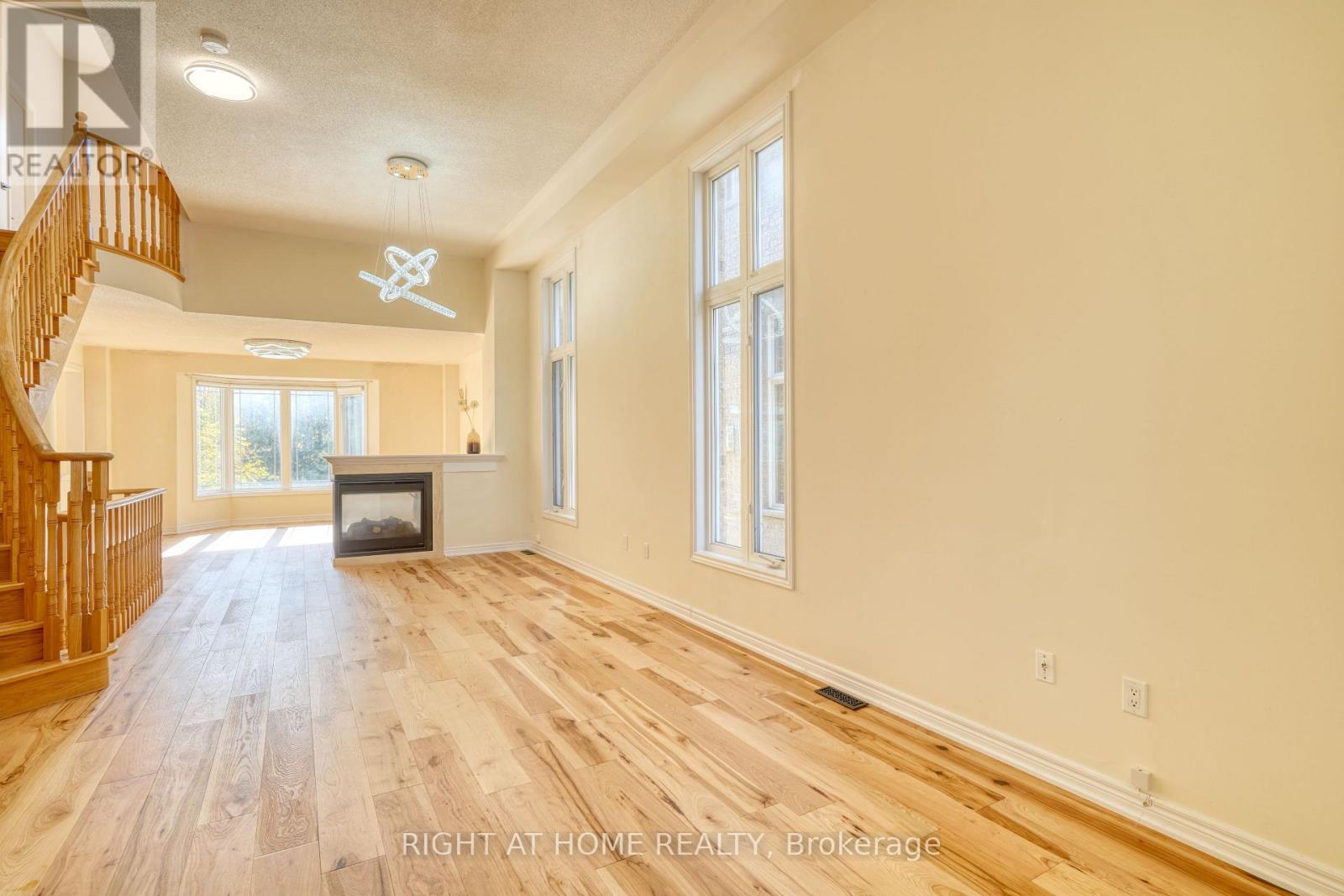 171 MAURIER BOULEVARD - 4