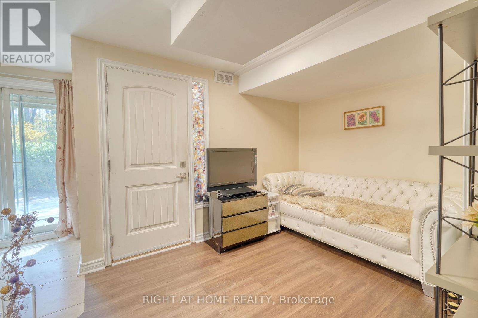 171 Maurier Boulevard — photo 42