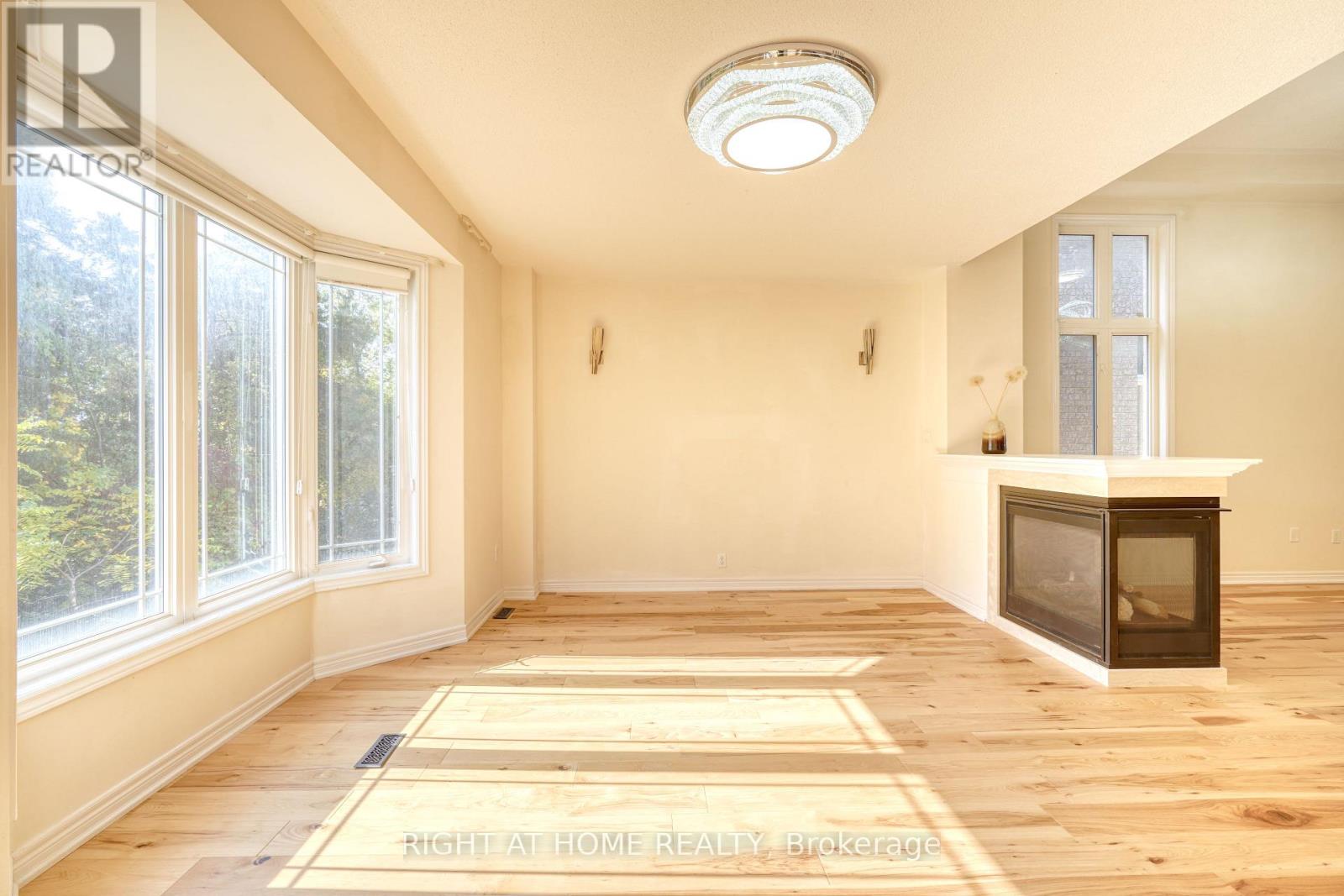 171 MAURIER BOULEVARD - 6