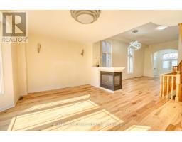 Kitchen - 171 Maurier Boulevard, Vaughan, ON L6A0V2 Photo 8