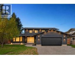 323 Parkview Crescent SE - photo 1