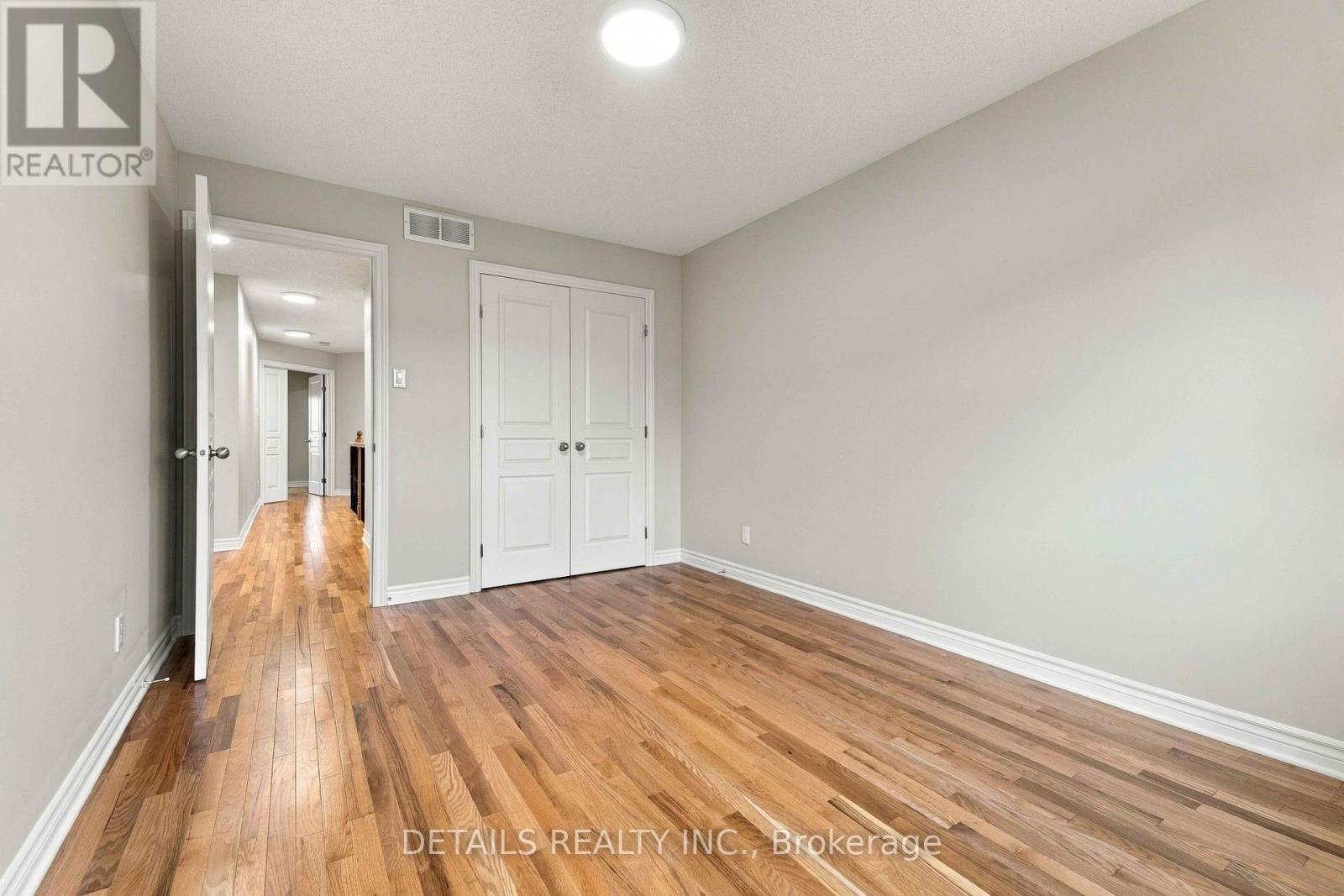 1034 Marconi Avenue — photo 32