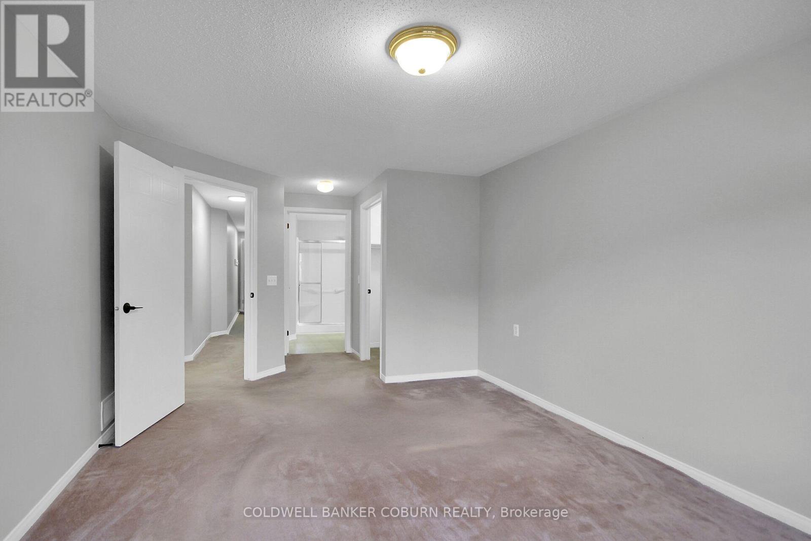 10 Daybreak Street — photo 11