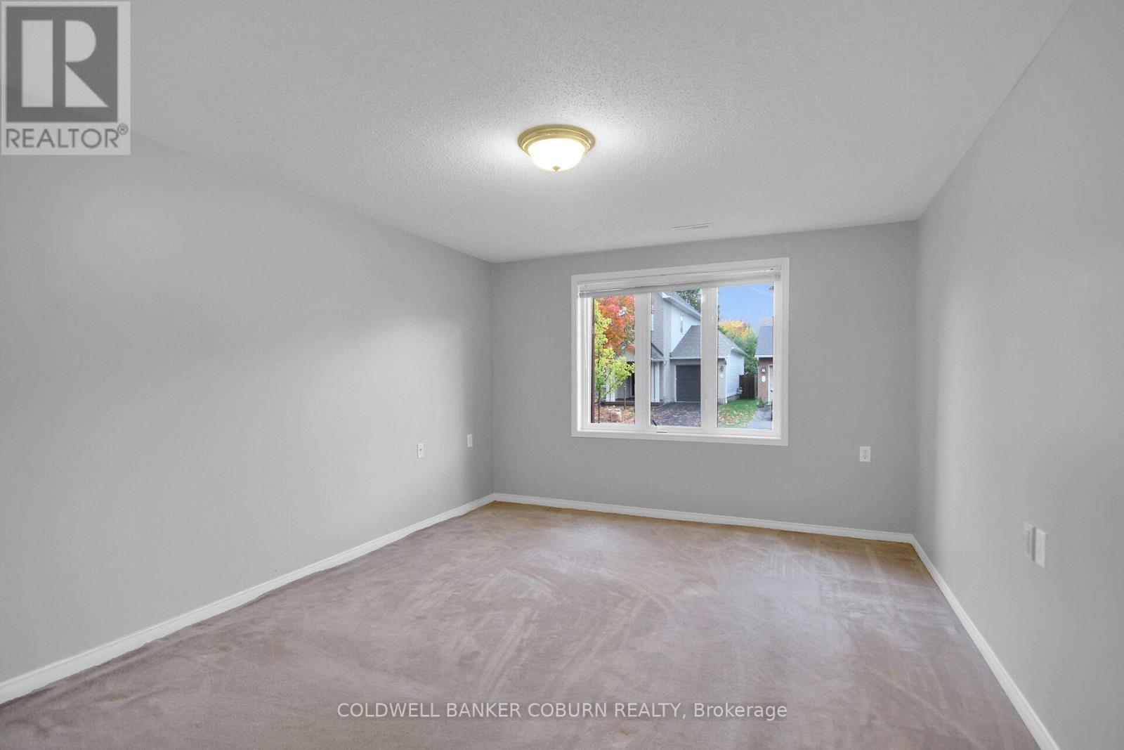 10 Daybreak Street — photo 12