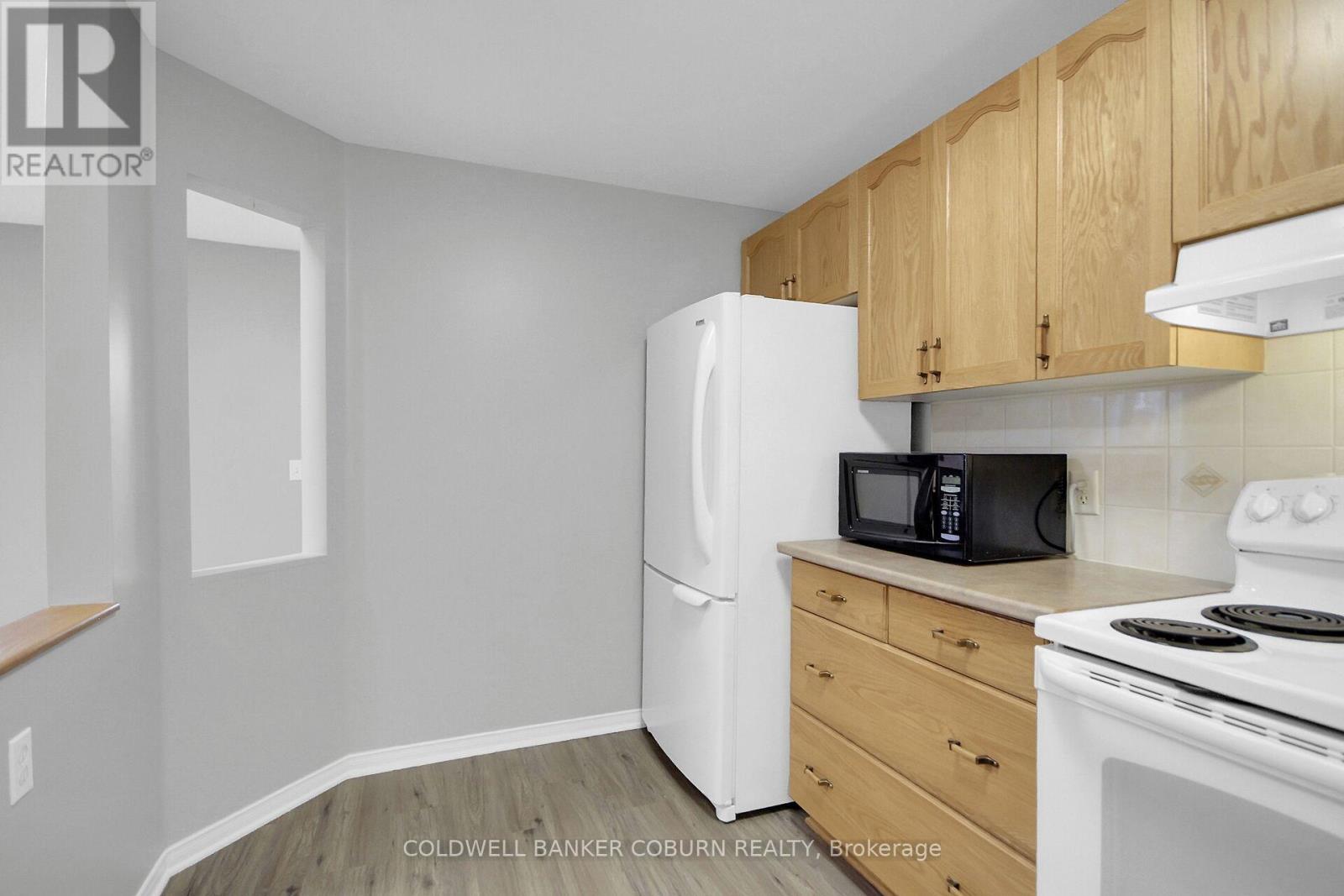 10 Daybreak Street — photo 17