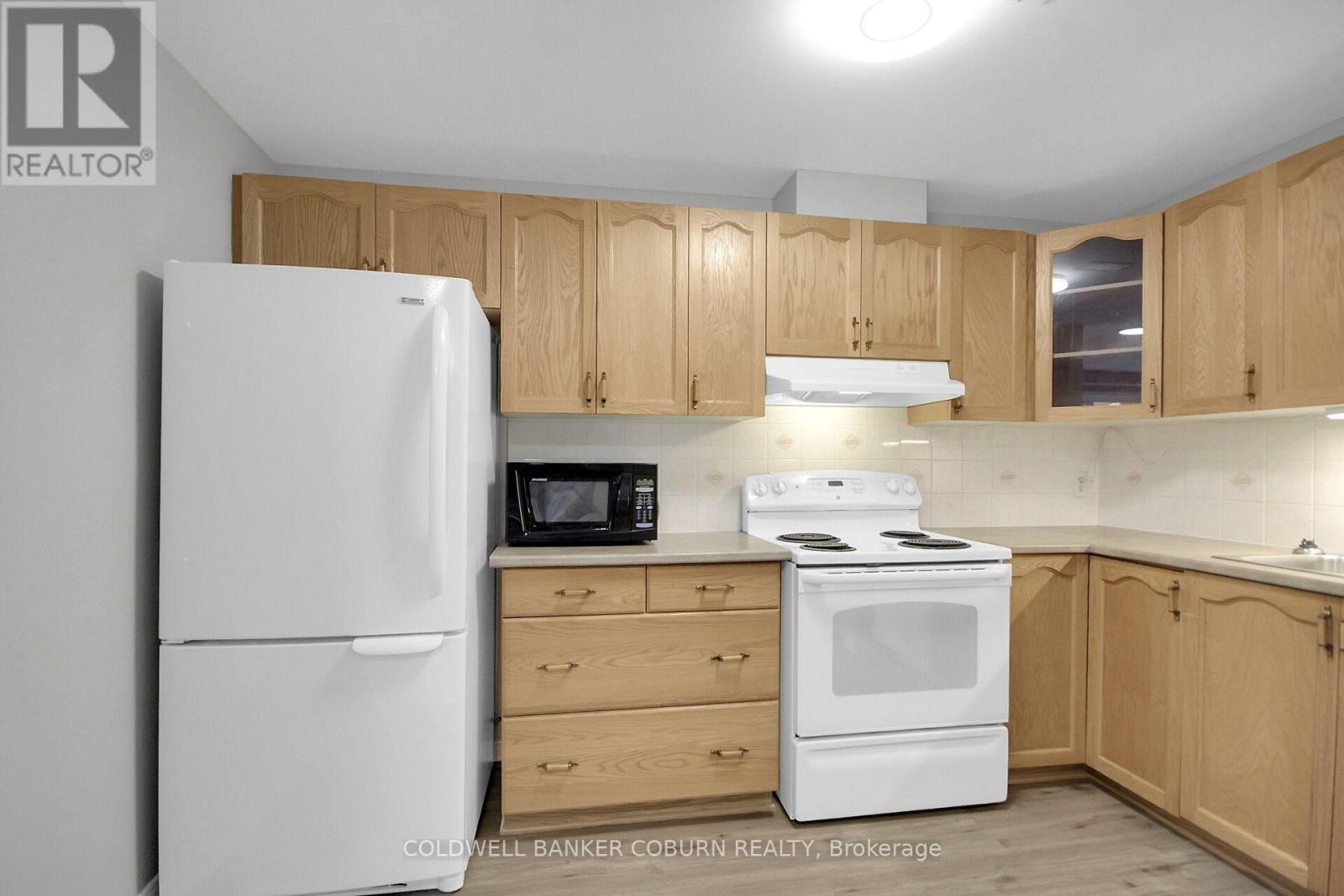 10 Daybreak Street — photo 19