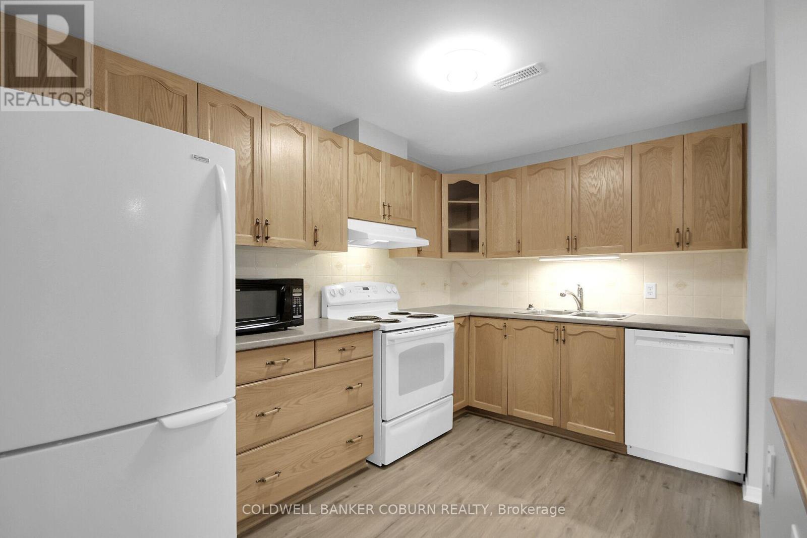 10 Daybreak Street — photo 20