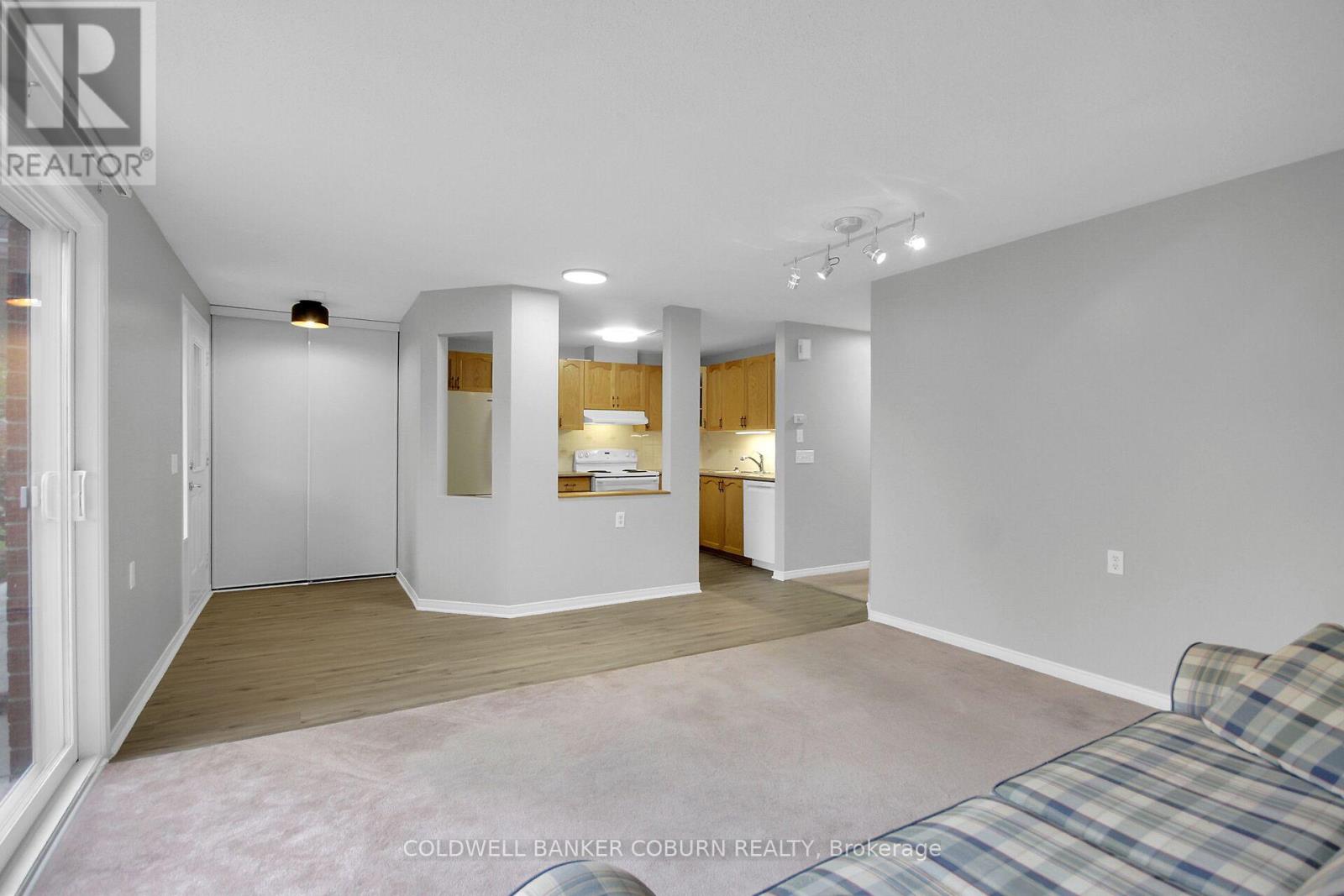 10 Daybreak Street — photo 22