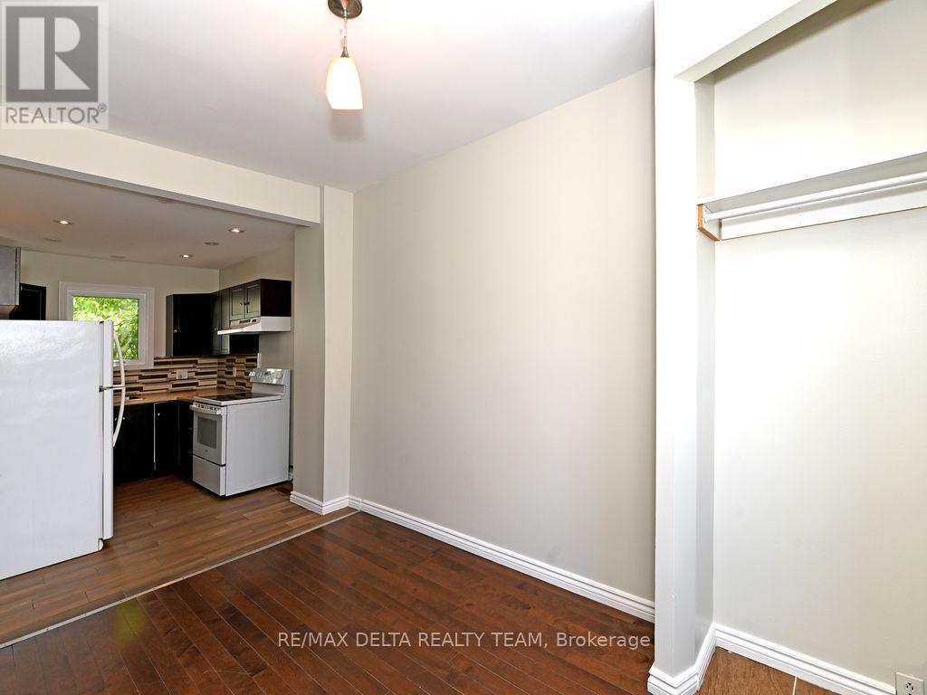 355 Bronson Avenue — photo 14