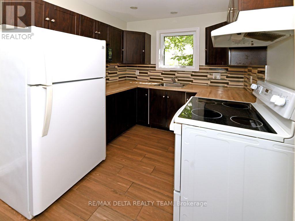 355 Bronson Avenue — photo 16