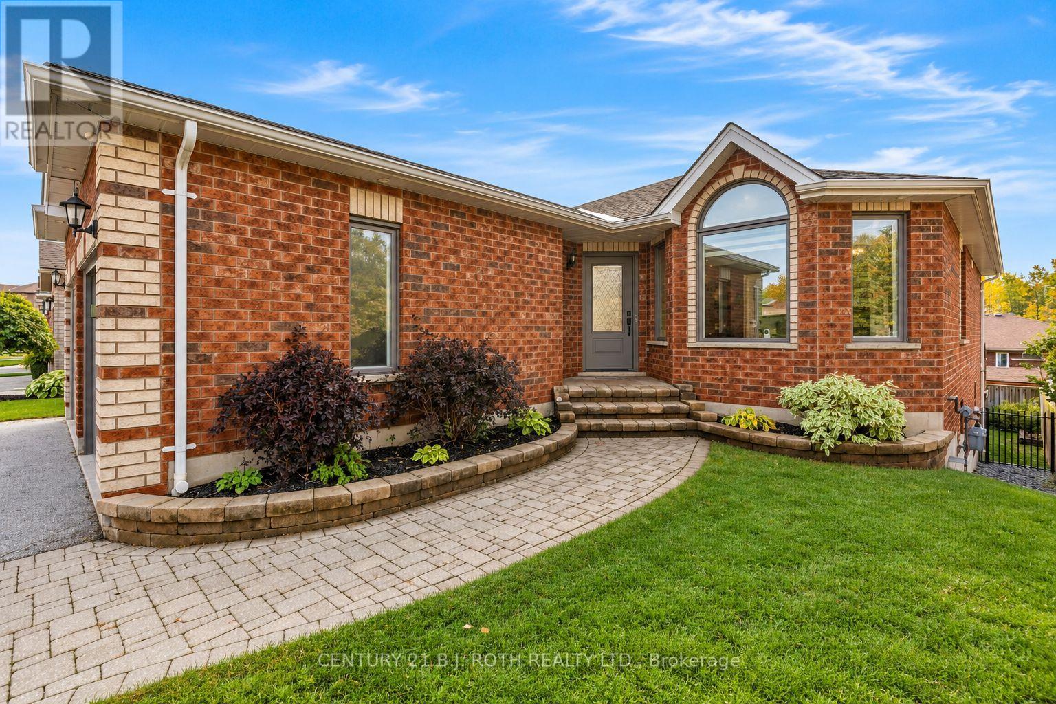 237 PRINGLE DRIVE - 3