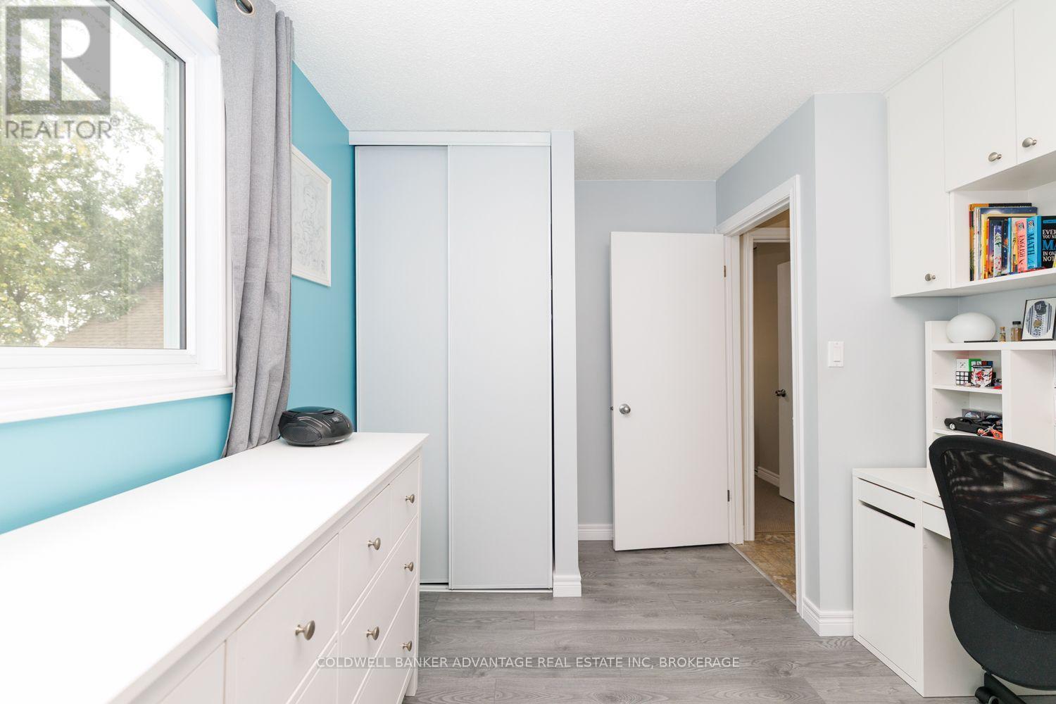 27 Chantal Court — photo 19