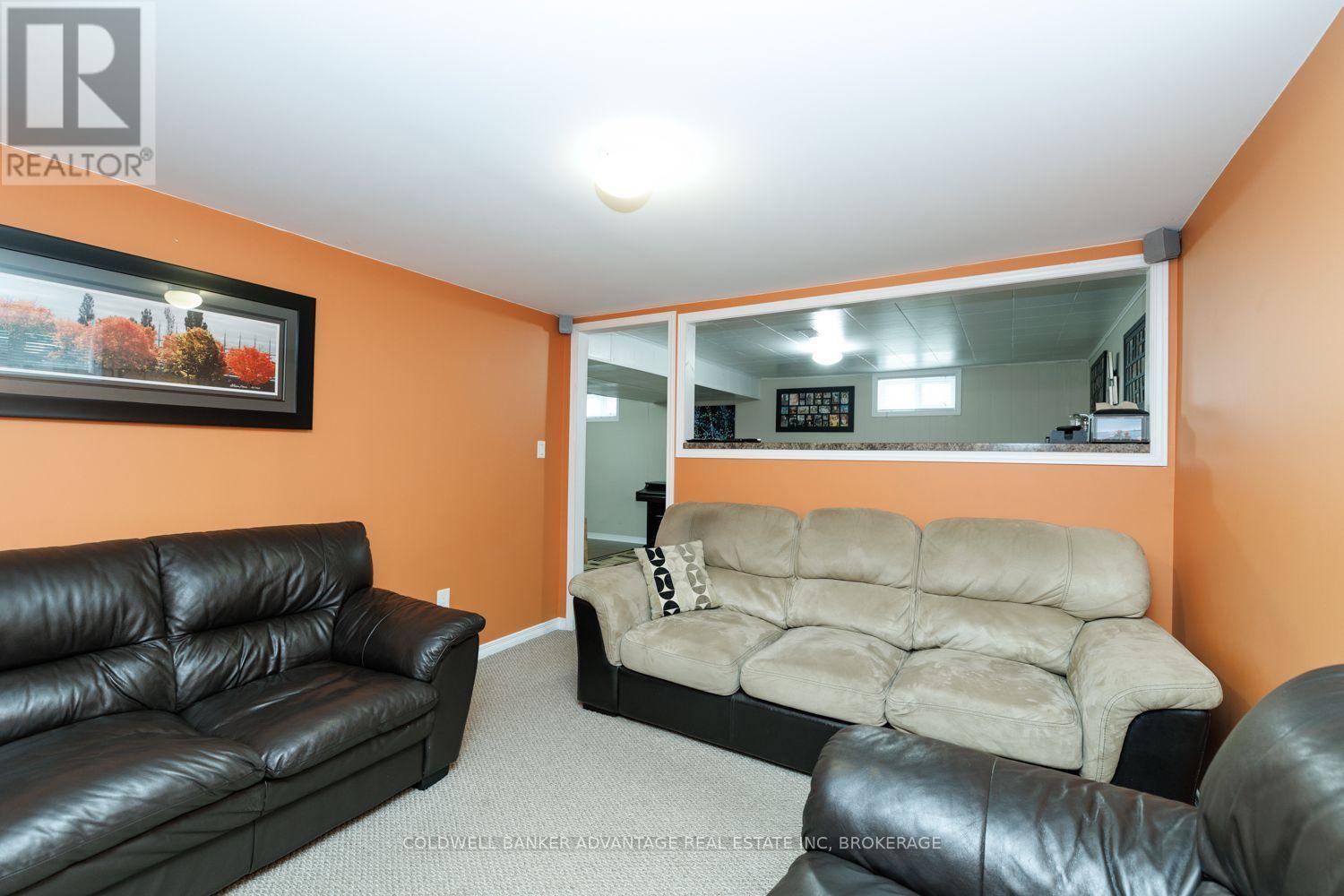 27 Chantal Court — photo 27