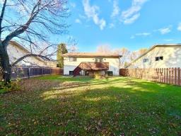 18 Wedgewood Bay, Brandon, MB R7B3J4 Photo 21