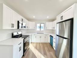 18 Wedgewood Bay, Brandon, MB R7B3J4 Photo 6