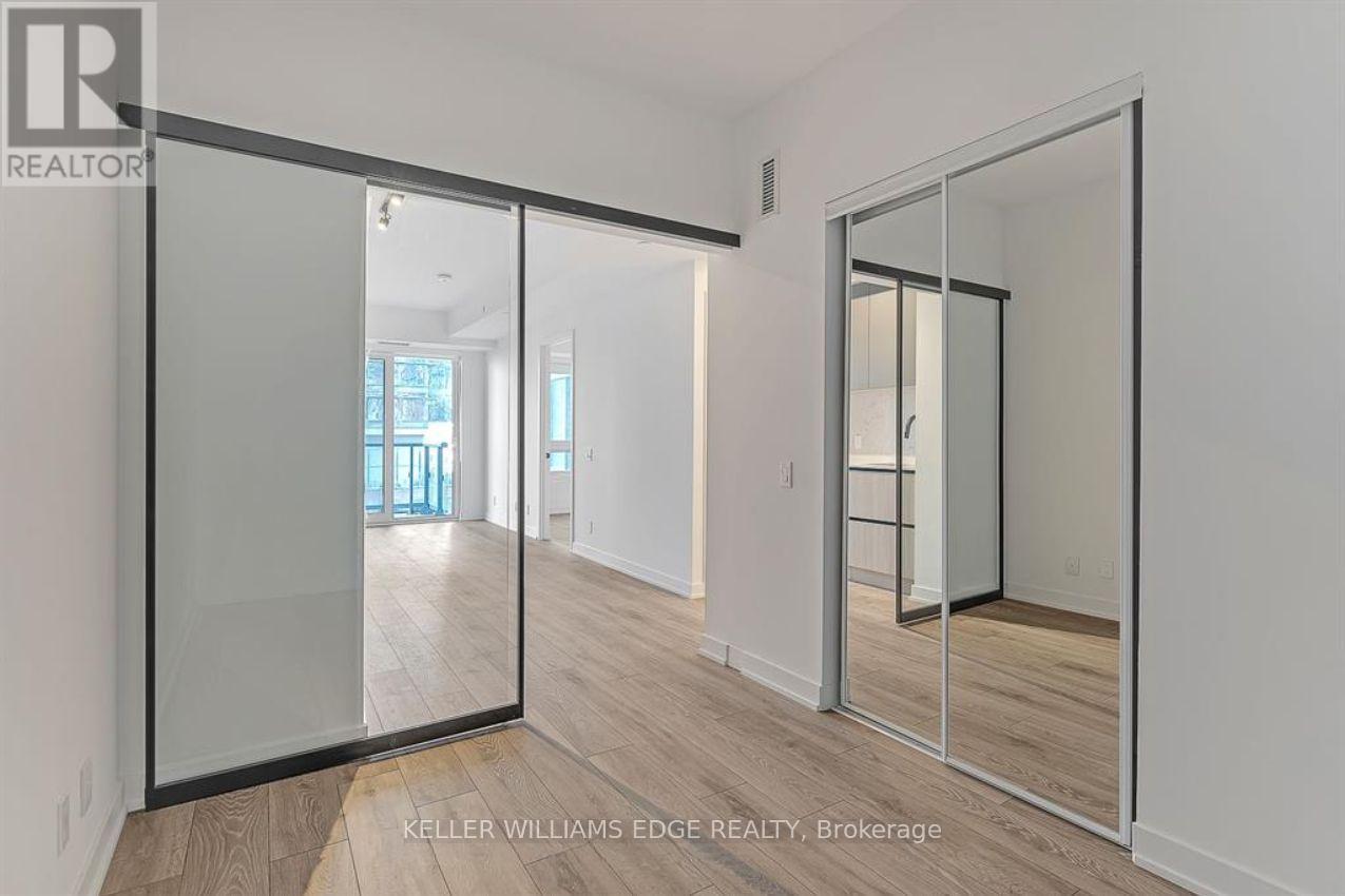 #701 108 PETER STREET - 14