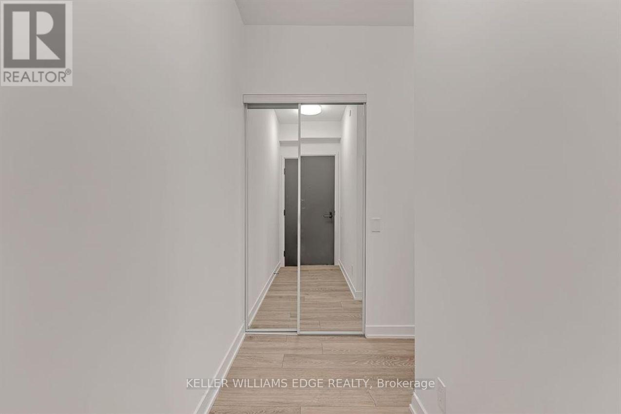 #701 108 PETER STREET - 3