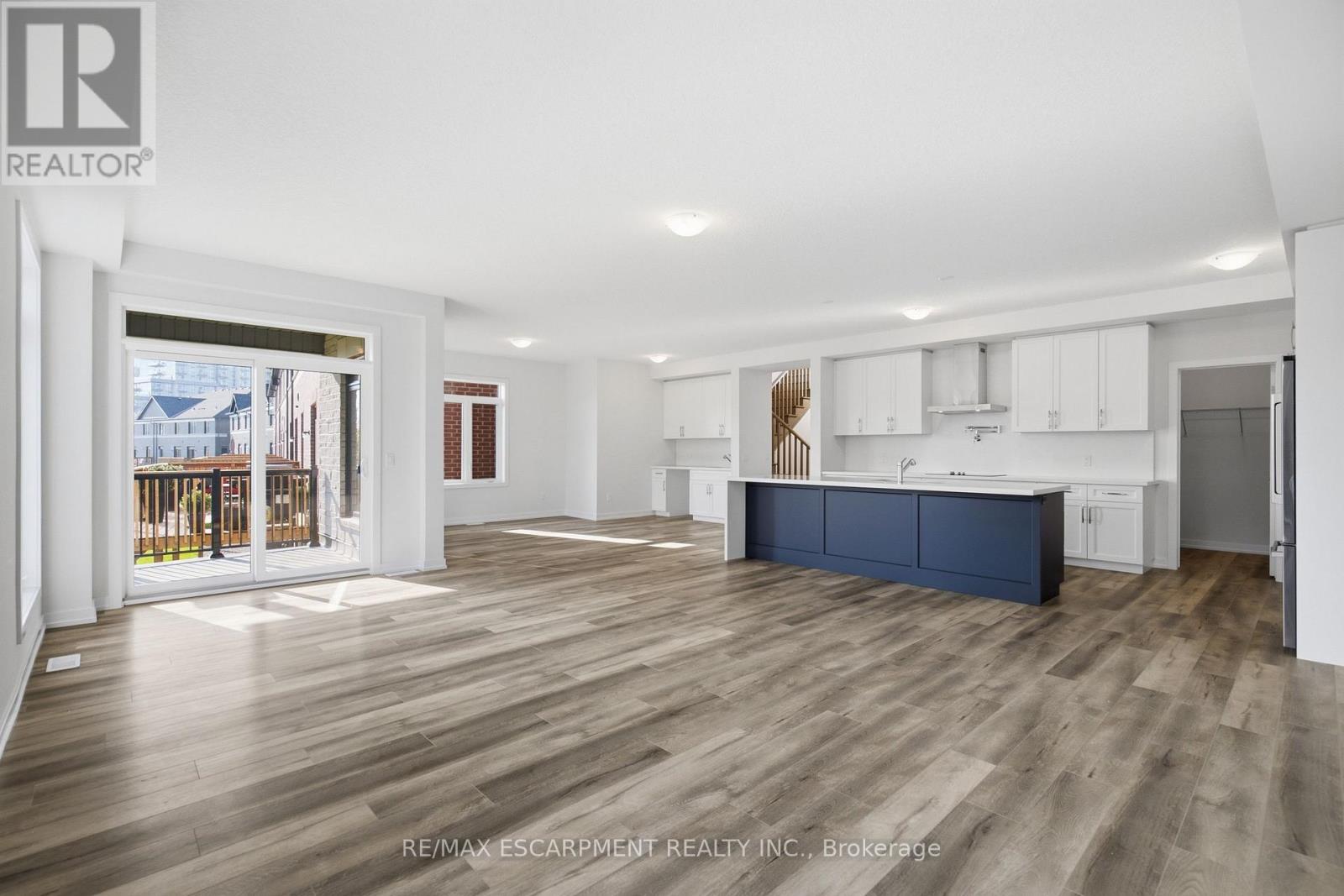 96 Valley Trail Place — photo 8