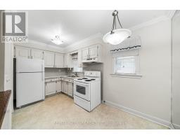 Bedroom 2 - 27 Sunray Crescent, Toronto, ON M3M2C4 Photo 10