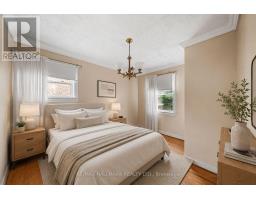 27 Sunray Crescent, Toronto, ON M3M2C4 Photo 16
